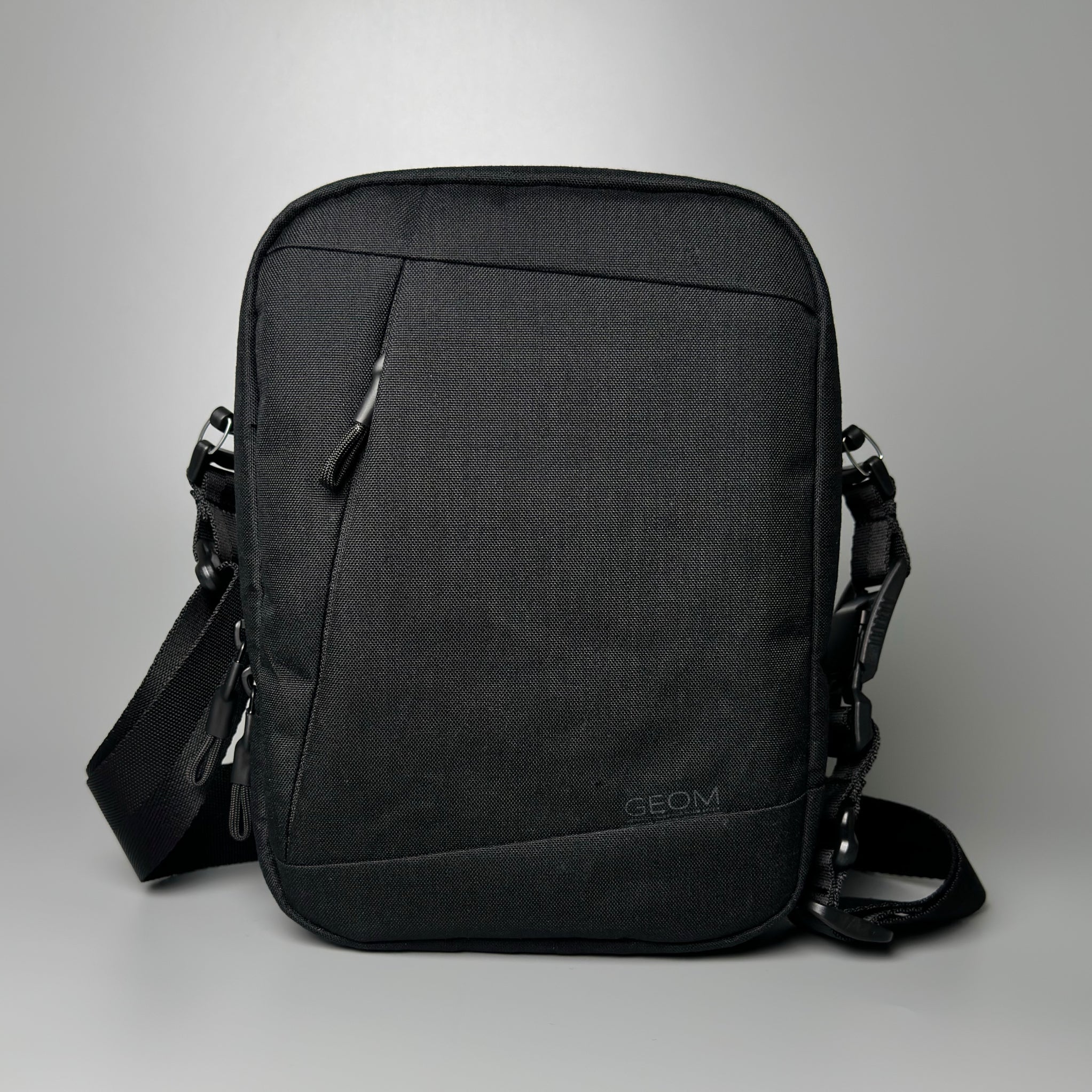 GEOM Route X-Pac® X50 Vertical Messenger Bag | Tech Bag 3.4L