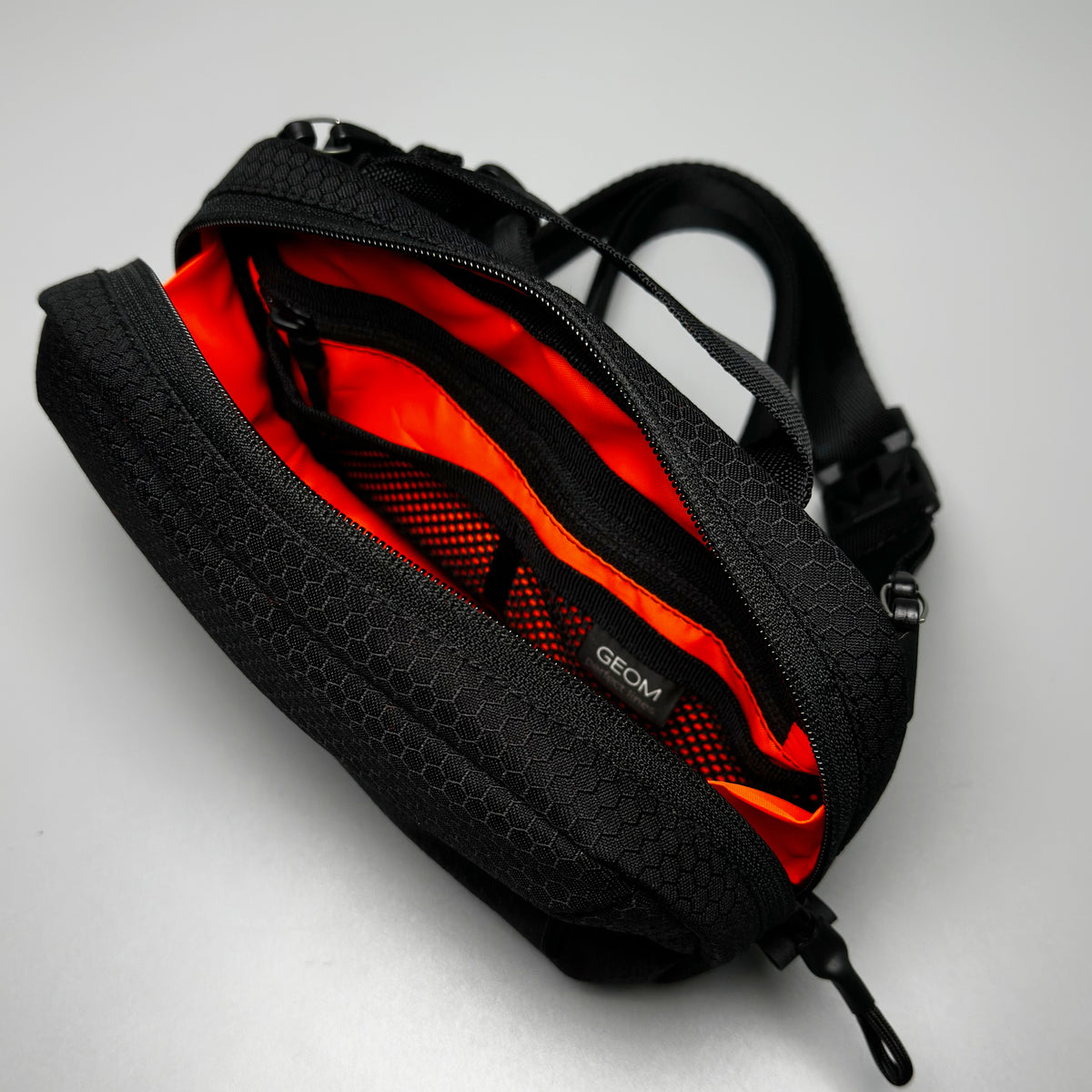 Sling Bag UltraGrid GEOM Rhythm M