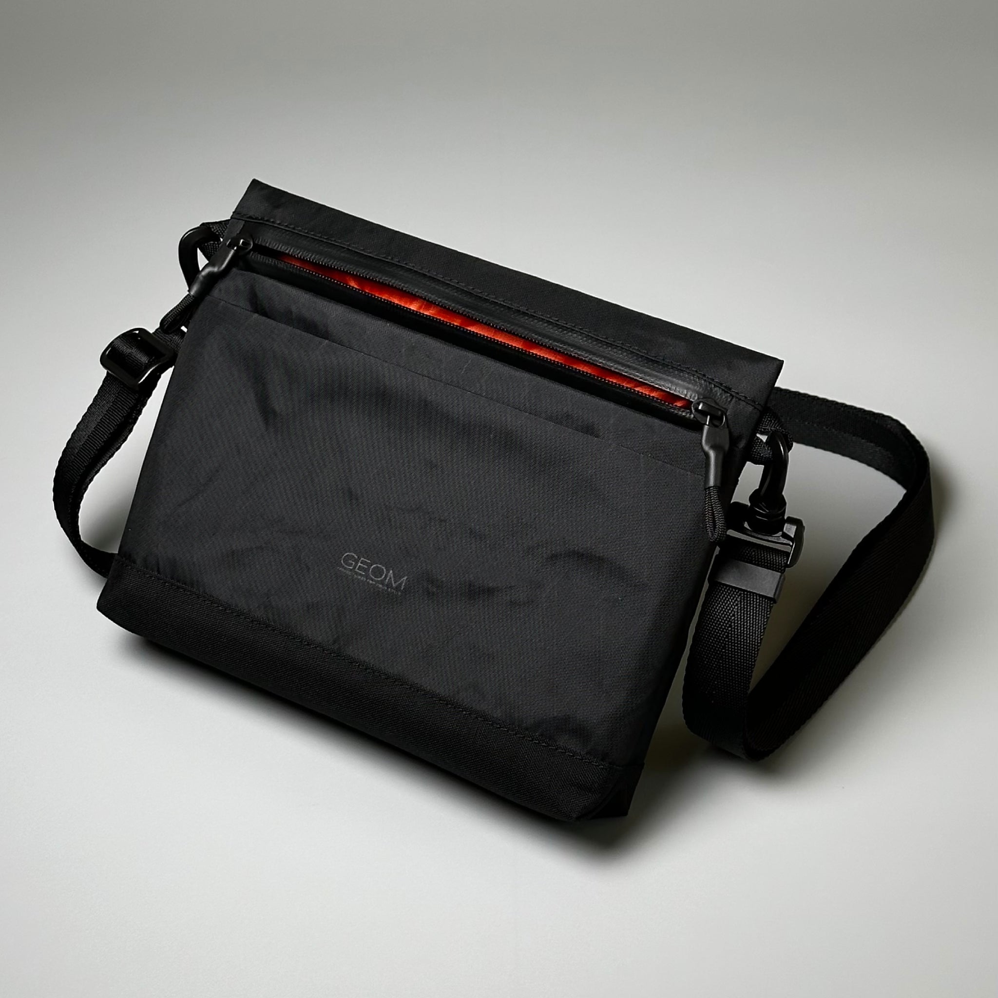raregem OUTER POCKET Rectangle 20 ストラップ付 Handcrafted X-Pac® Sacoche Bag | Waterproof Tech Crossbody – GEOM